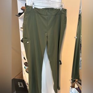 XL Grey’s Anatomy Olive scrub pants